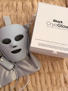 Shark CryoGlow LED Blue Frost Facial + Under Eye Mask